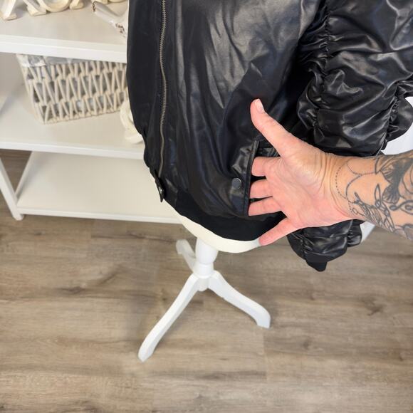 Kenneth Cole New York Women's Size M Faux Black Leather Zip Up Jacket #3407 - Picture 3 of 9